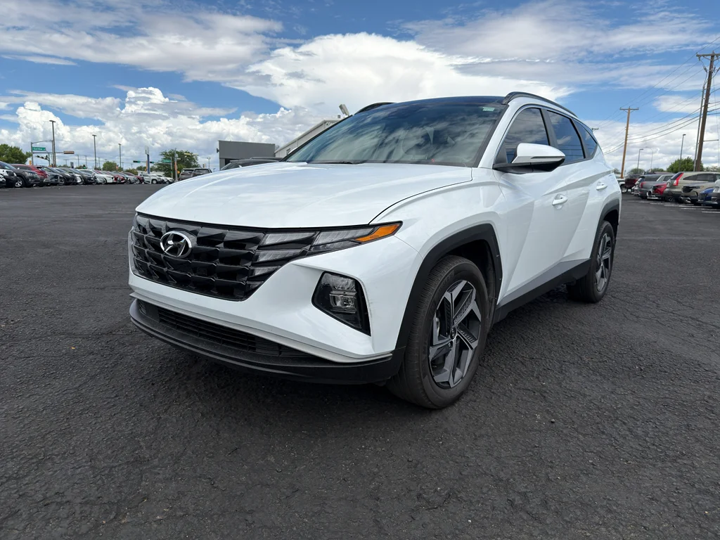 Used 2024 White Pearl Hyundai SEL Convenience image 1