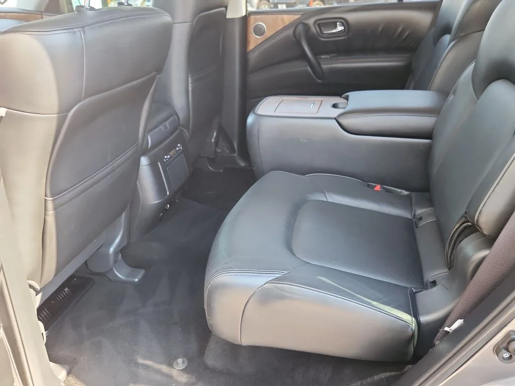 Used 2022 Gray Nissan SL image 11