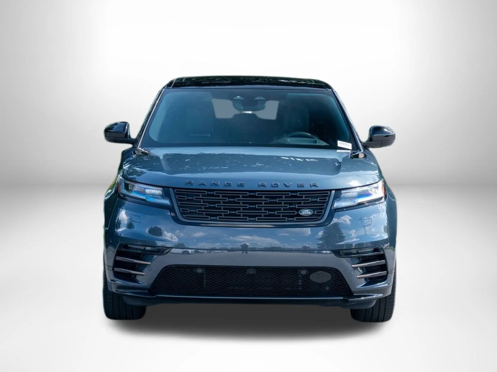 Used 2024 Varesine Blue Metallic Land Rover Dynamic HSE image 2