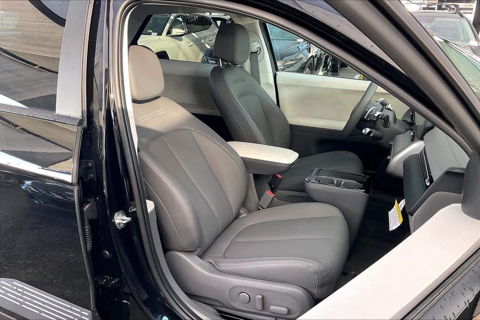 2026 Hyundai IONIQ 5 SEL - Photo 8