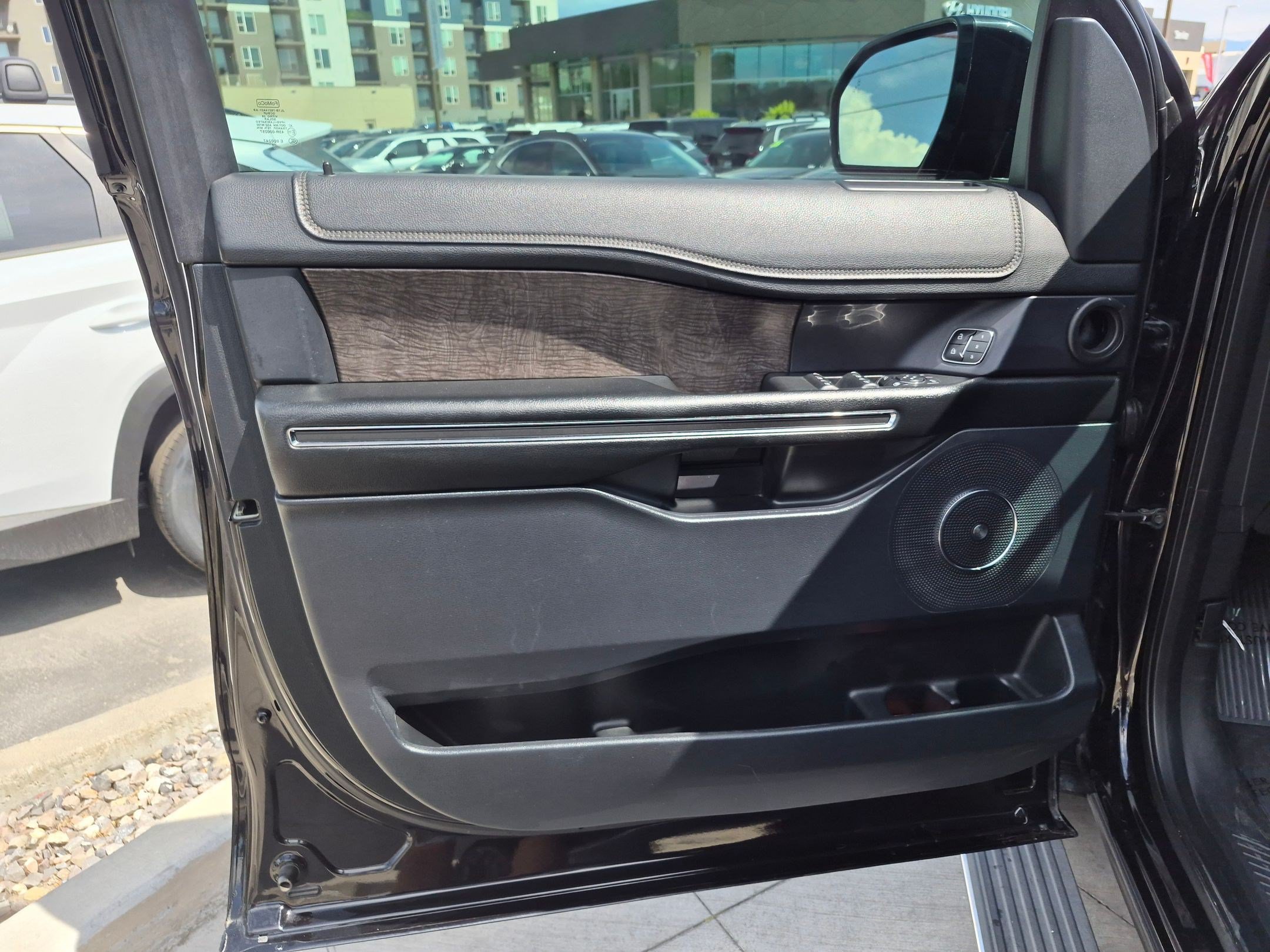 Used 2019 White Ford Limited image 12