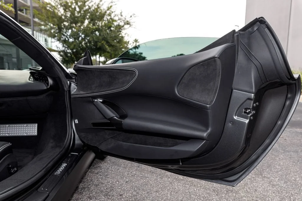 Used 2024 Grigio Silverstone Ferrari  image 13