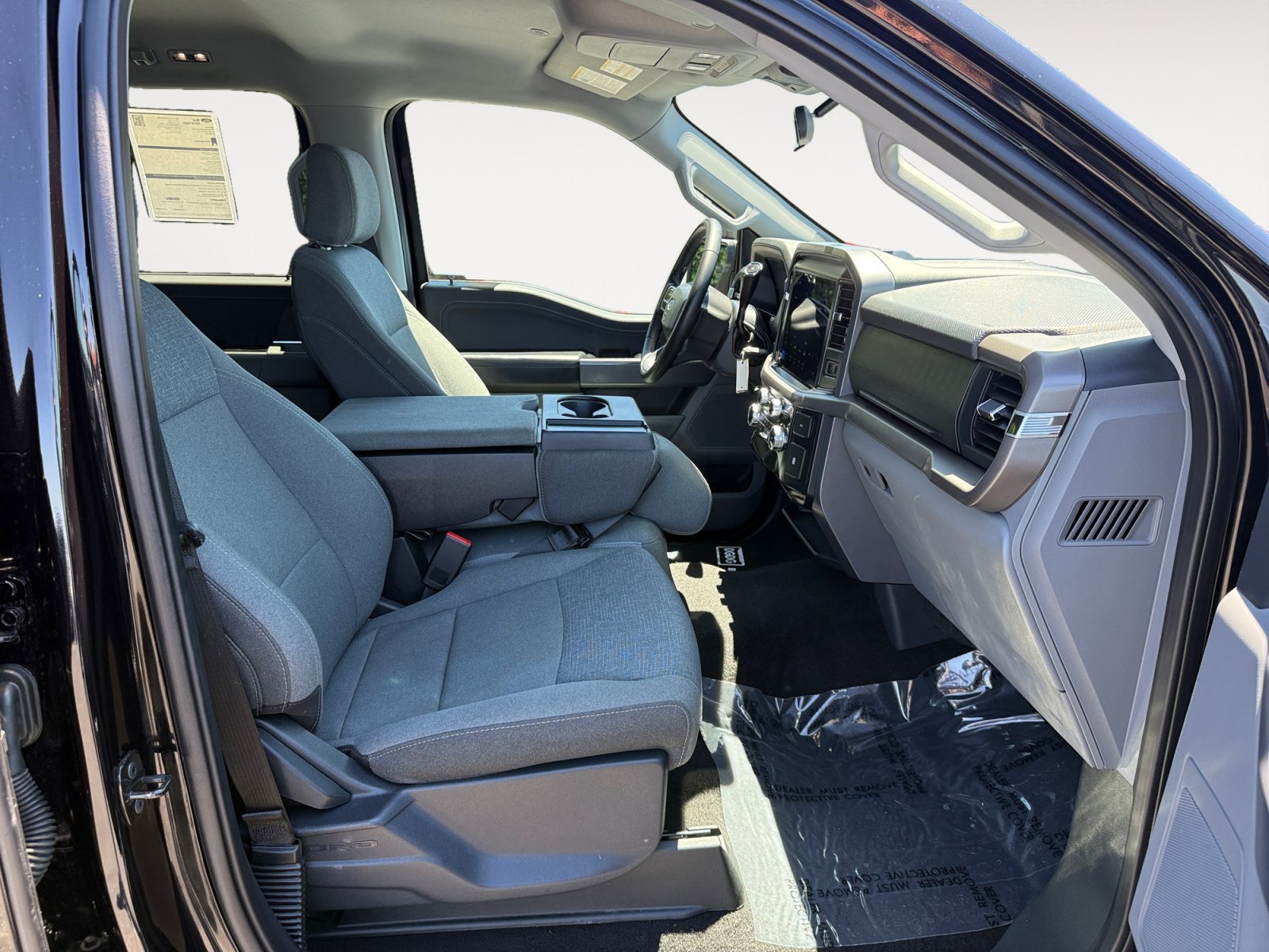 Used 2025 Black Metallic Ford XLT image 19