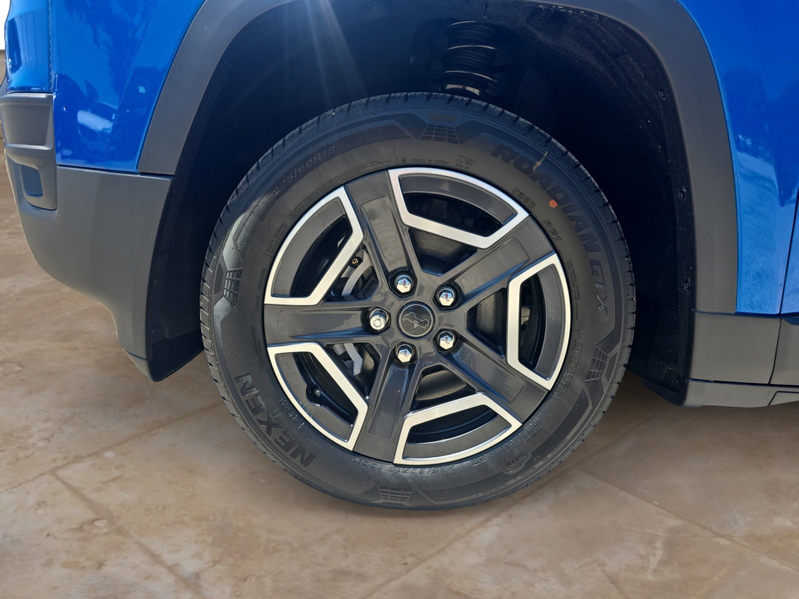 New 2026 Hydro Blue Pearlcoat Jeep Laredo image 28