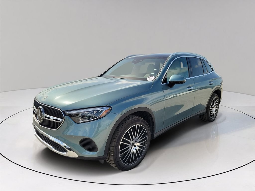 New 2026 Silver Mercedes-Benz GLC 300 image 3