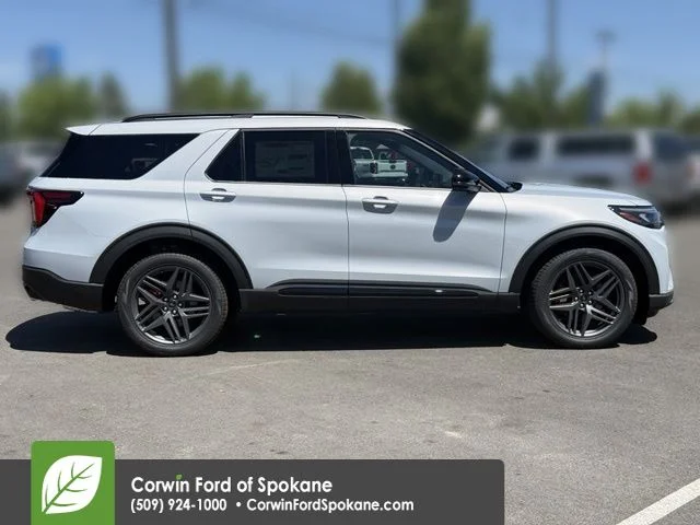 New 2026 Space White Metallic Ford ST image 9