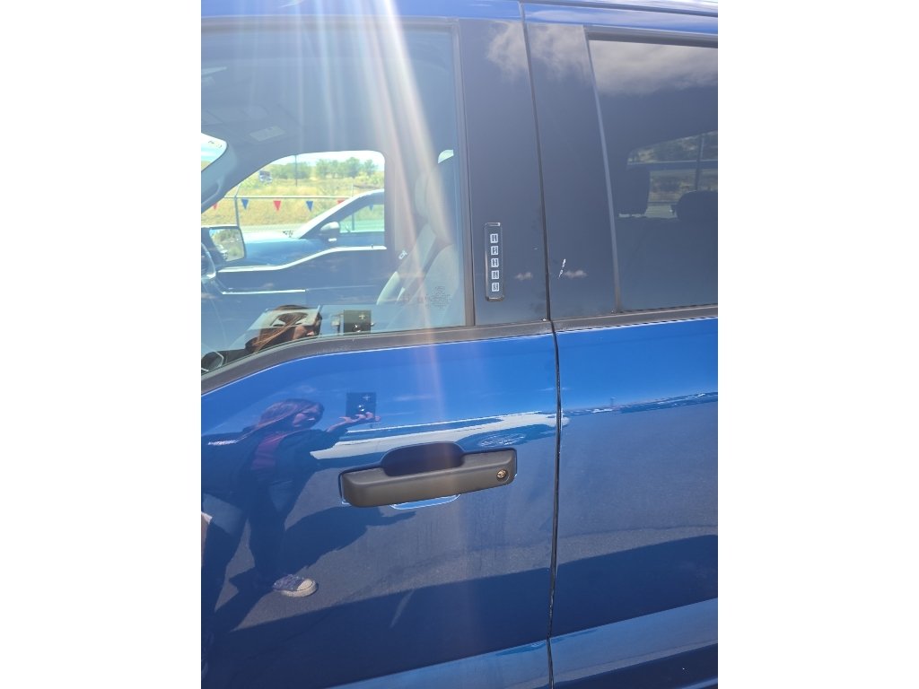 Used 2023 Blue Ford XLT image 14