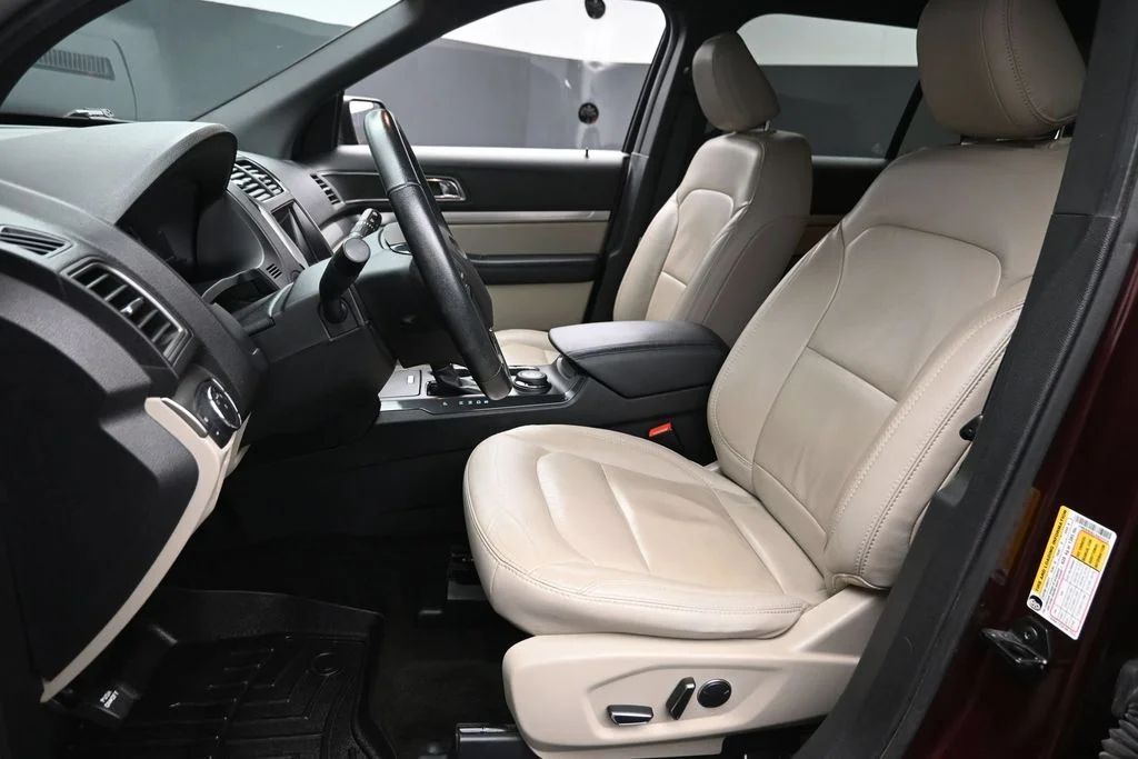 Used 2018 Red Ford XLT image 17