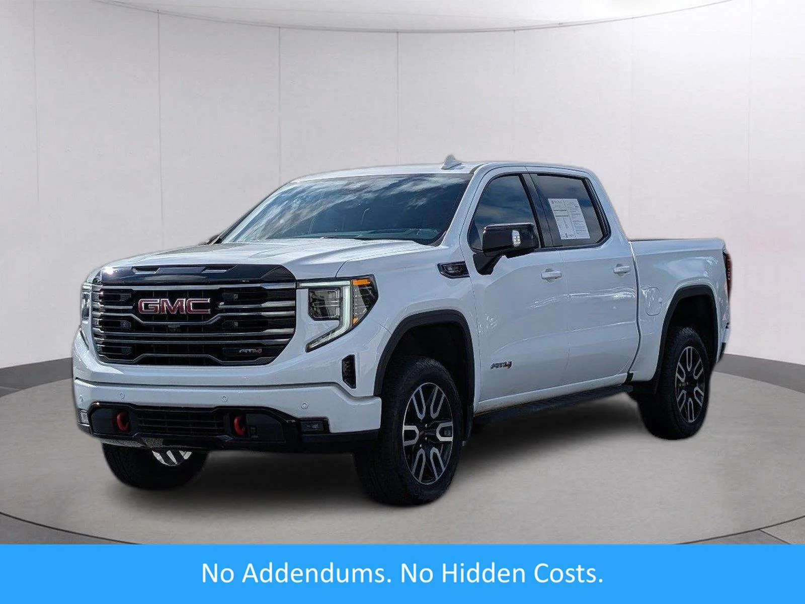 Used 2025 Summit White GMC AT4 image 1