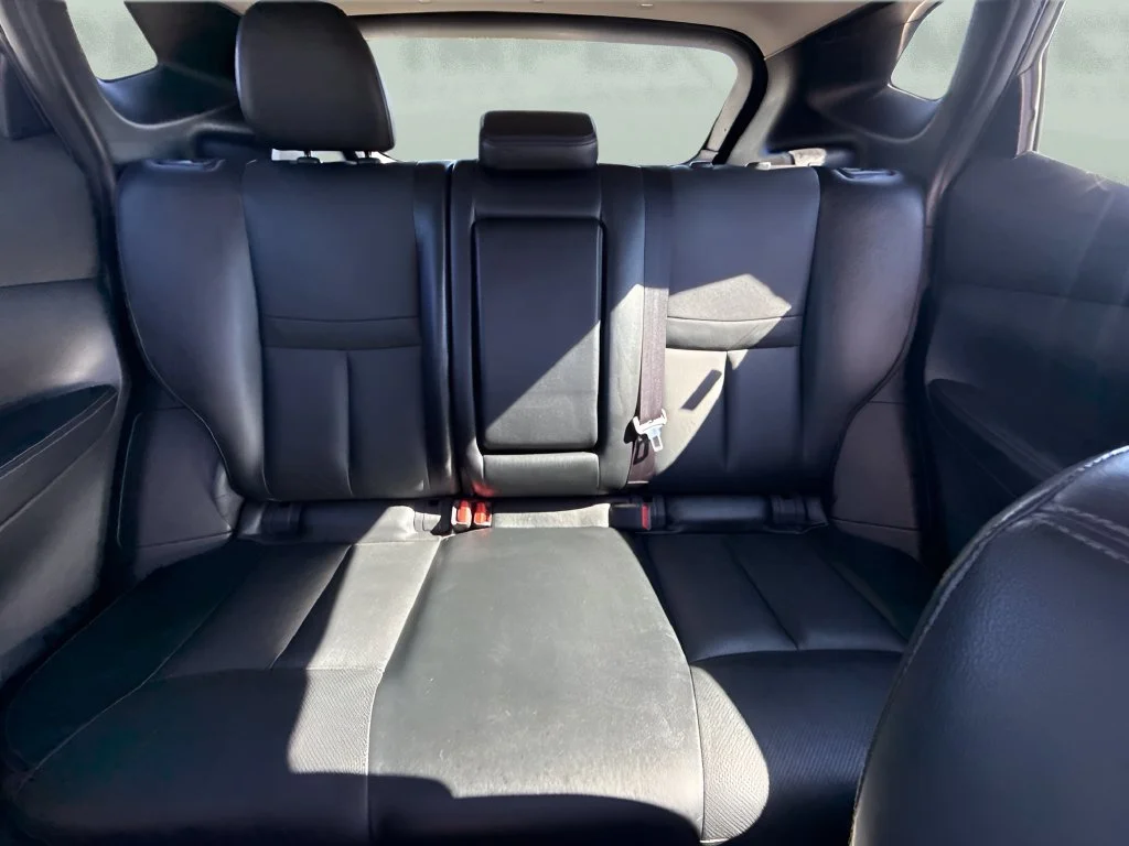 Used 2019 Black Nissan SL image 11