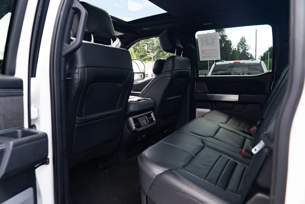 Used 2025 White Ford Platinum image 32
