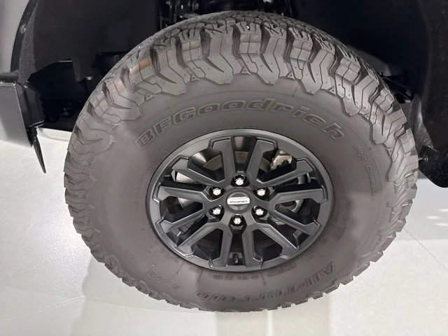 Used 2025 White Ford Raptor image 4