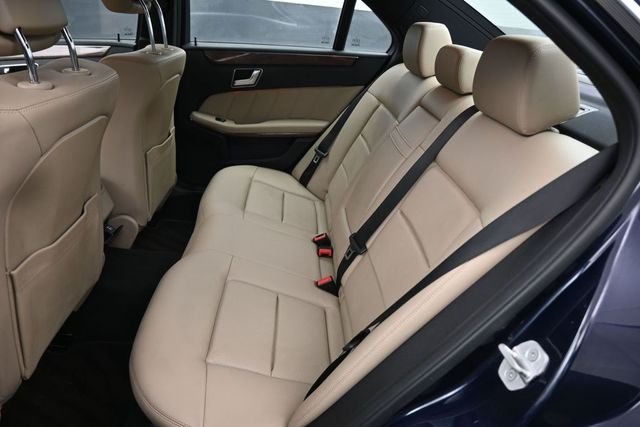 Used 2013  Mercedes-Benz E 350 image 2