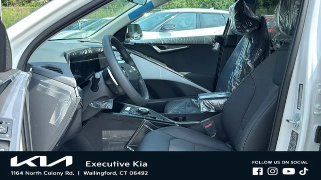 New 2026 White Kia Wind image 10