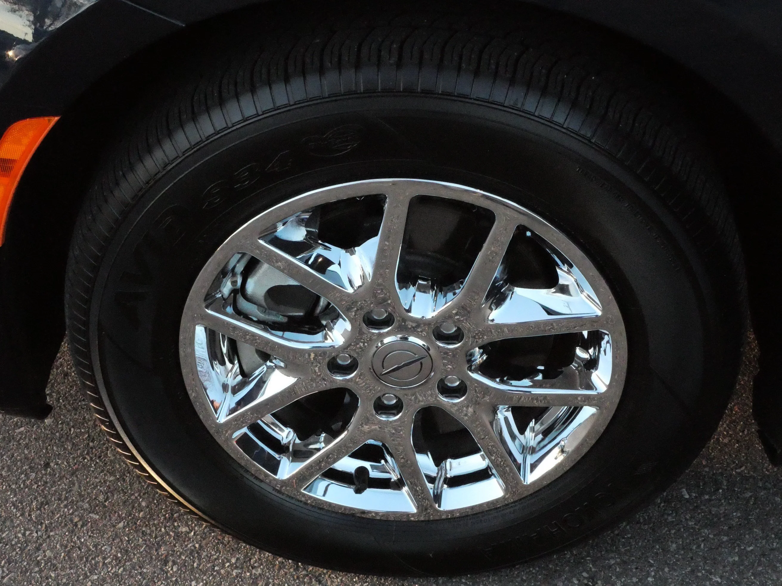 Used 2025 Fathom Blue Pearlcoat Chrysler Select image 17