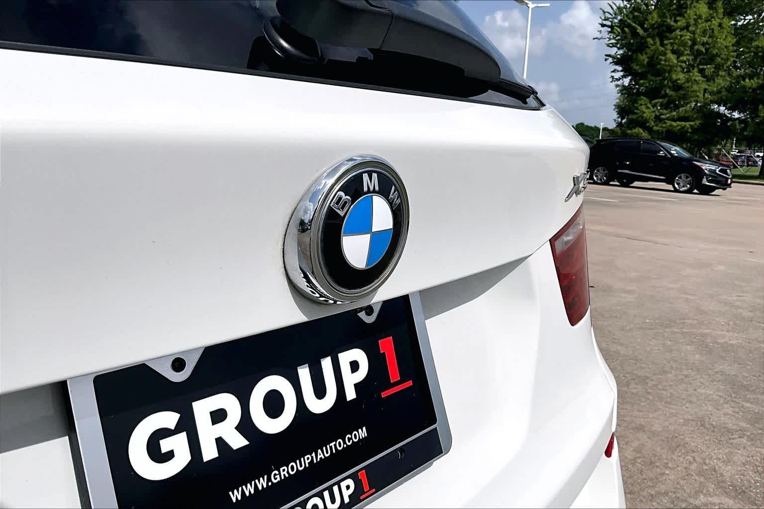 Used 2013 Alpine White BMW xDrive28i image 30