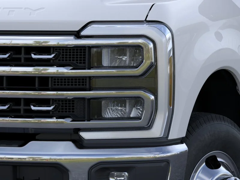 New 2026 Oxford White Ford F-350® XLT image 30