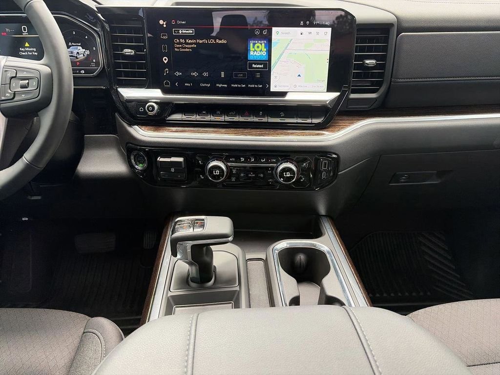 Used 2025 White GMC Elevation image 13