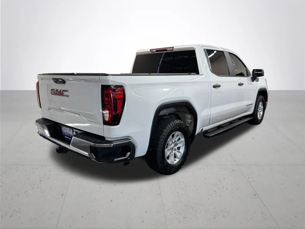 Used 2023 White GMC Pro image 7