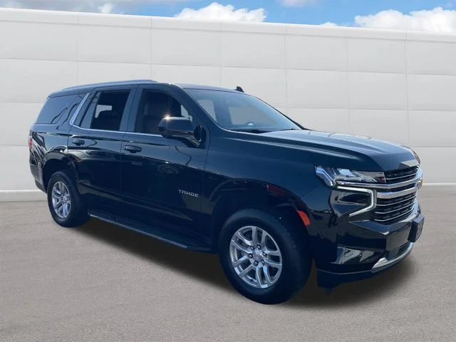 Used 2023 Black Chevrolet LT image 12