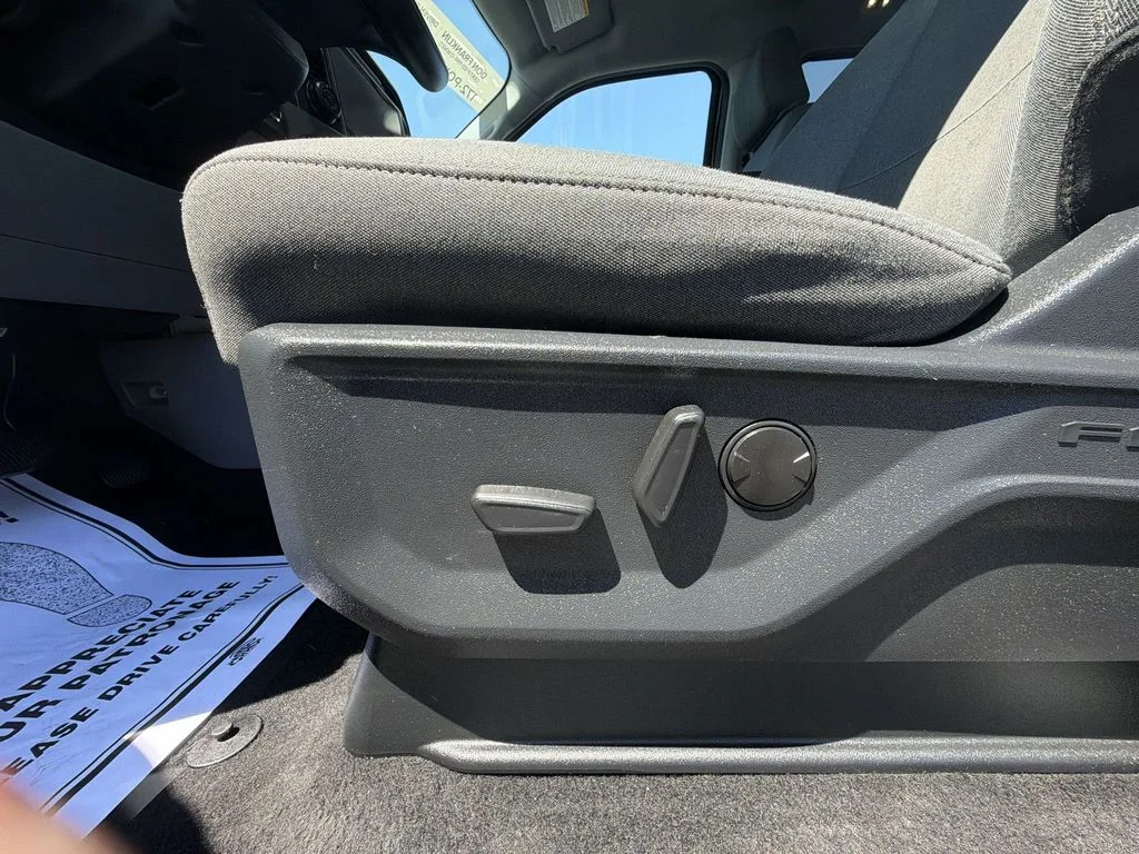 Used 2024 Black Ford XLT image 18