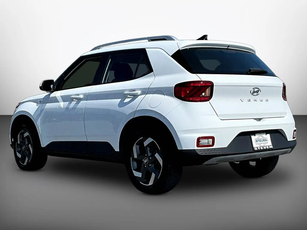 Certified Used 2022 White Hyundai SEL image 4