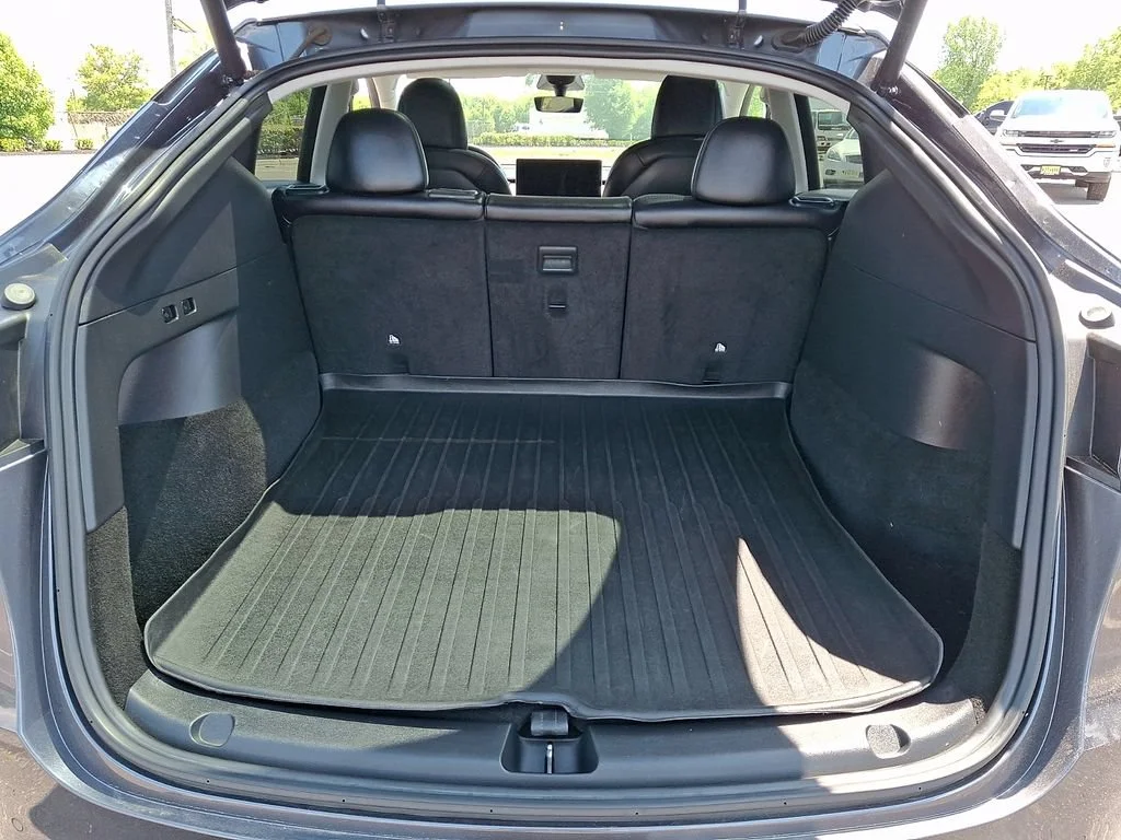 Used 2022  Tesla Performance image 30