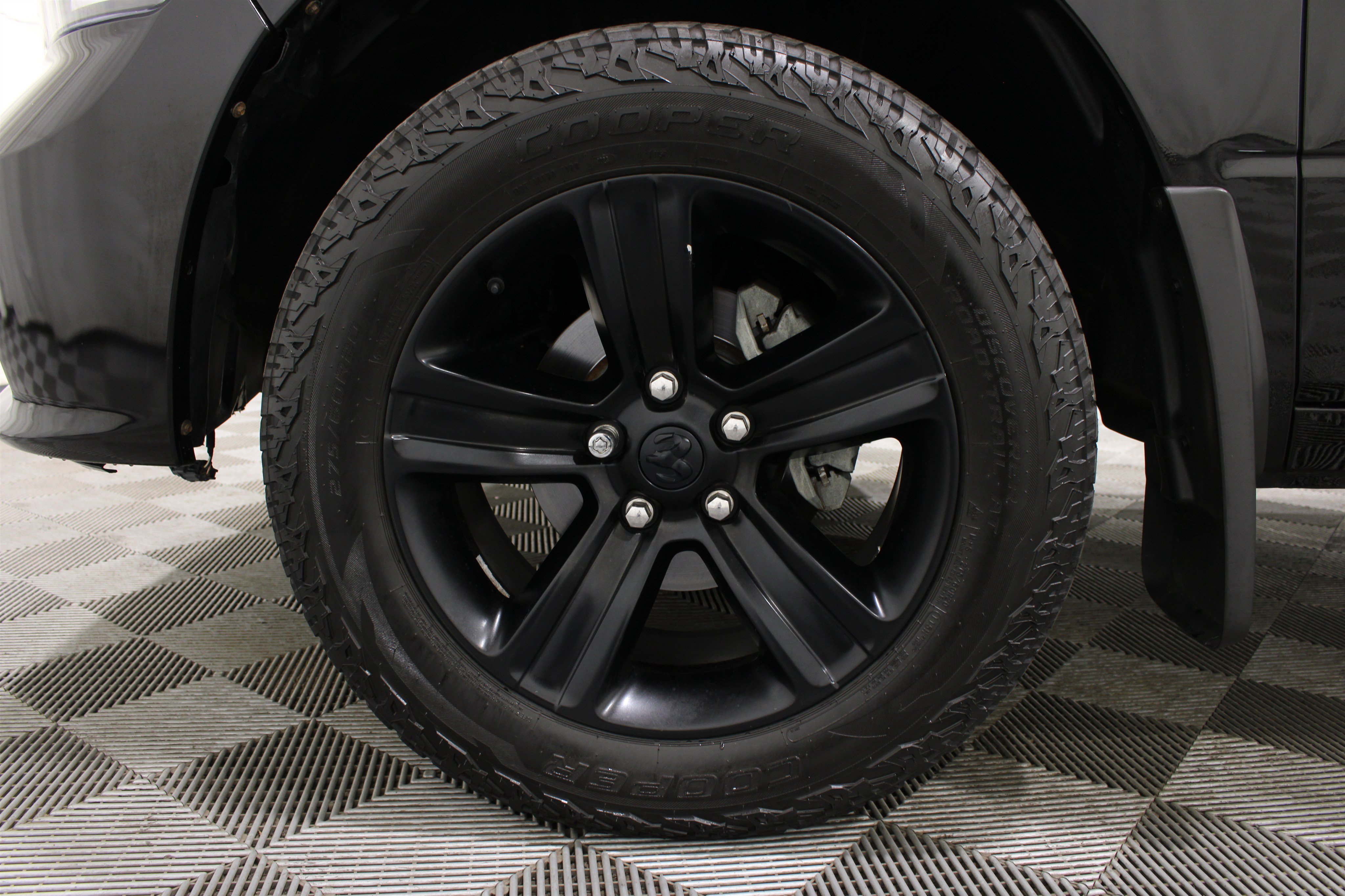 Used 2017 Brilliant Black Crystal Pearlcoat Ram Sport image 30