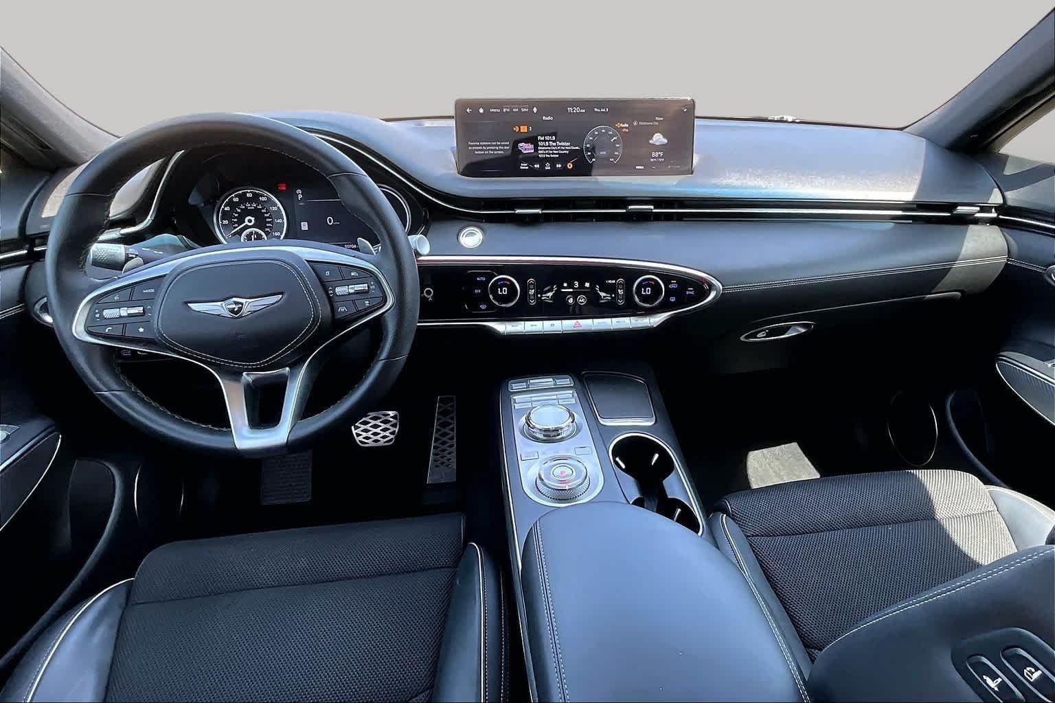 Used 2024 Makalu Gray Genesis 3.5T Sport image 15
