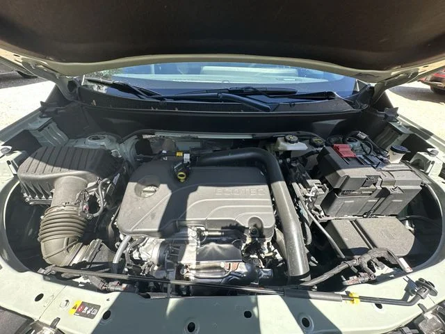 Used 2025 Green Chevrolet LT image 33