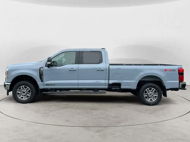 Used 2025 Gray Ford Lariat image 8
