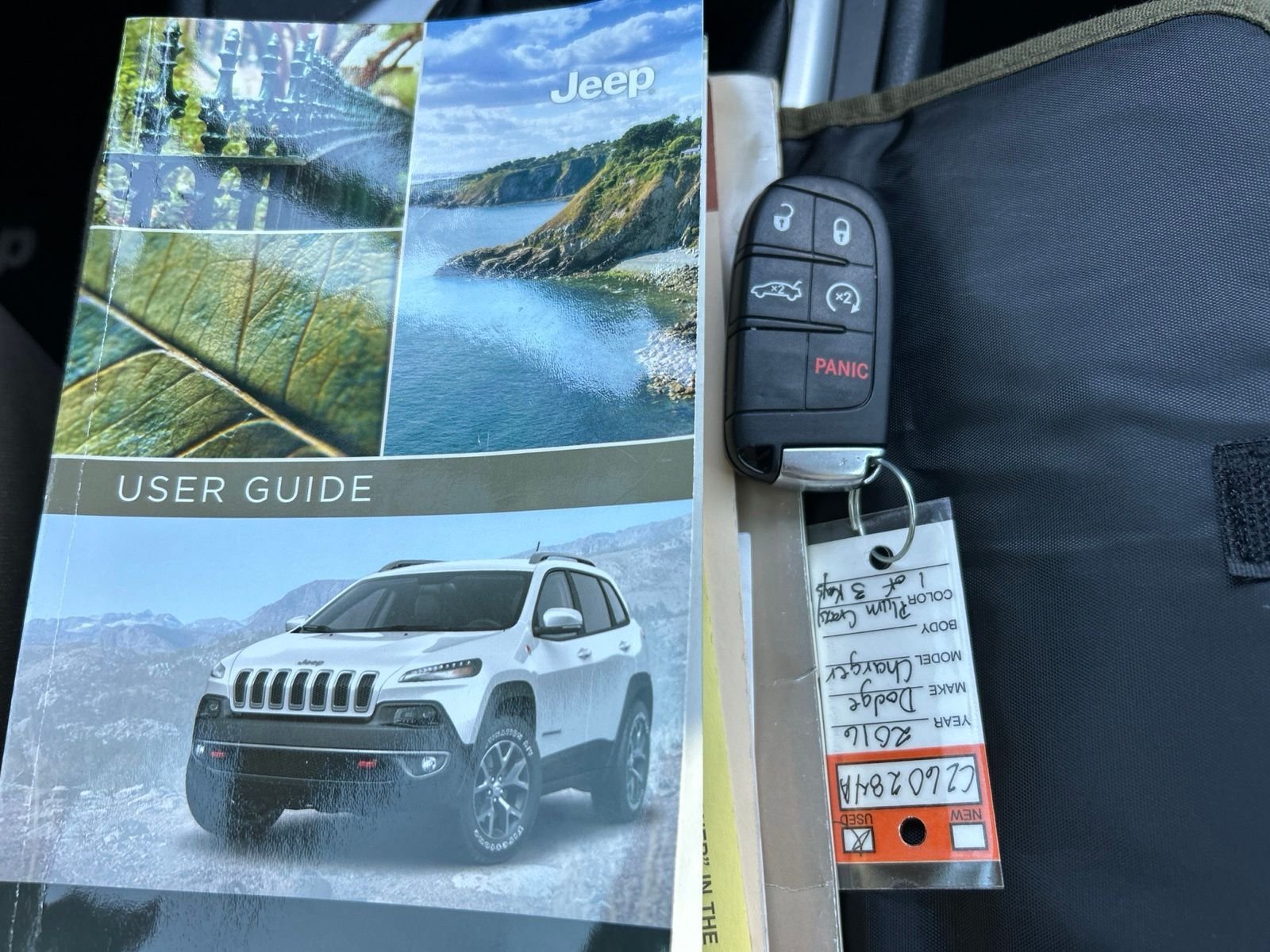 Used 2015 White Jeep Sport image 19