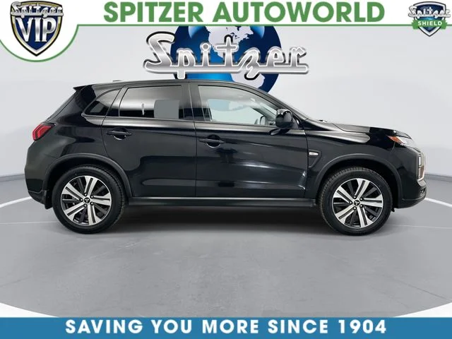 Used 2022  Mitsubishi 2.0 SE image 11