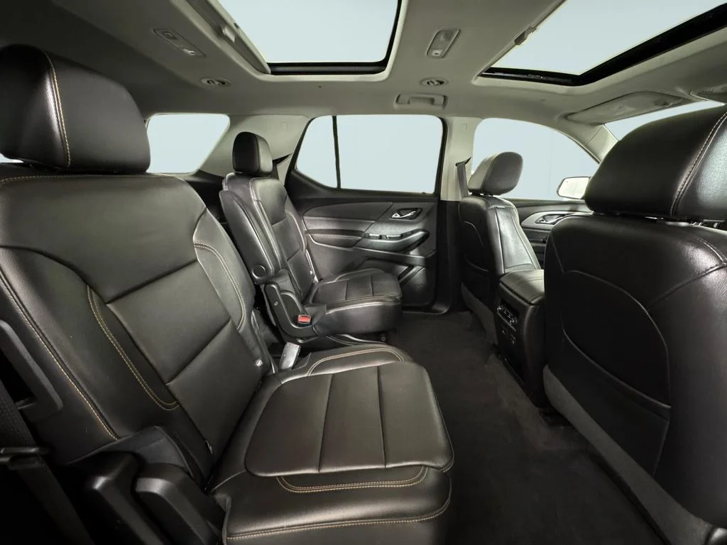 Used 2019 Black Chevrolet 3LT image 15