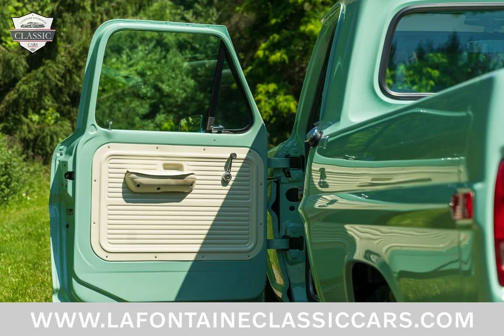 Used 1970  Ford  image 56