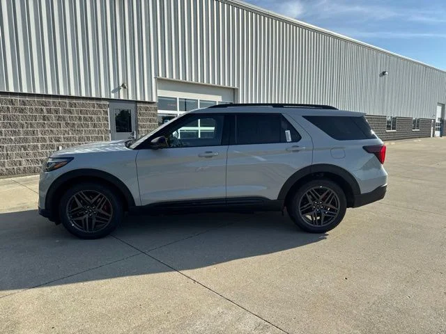 New 2027 Avalanche Gray Ford ST image 9