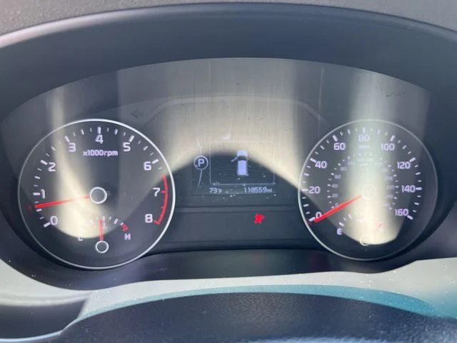 Used 2017 Red Kia LX image 18
