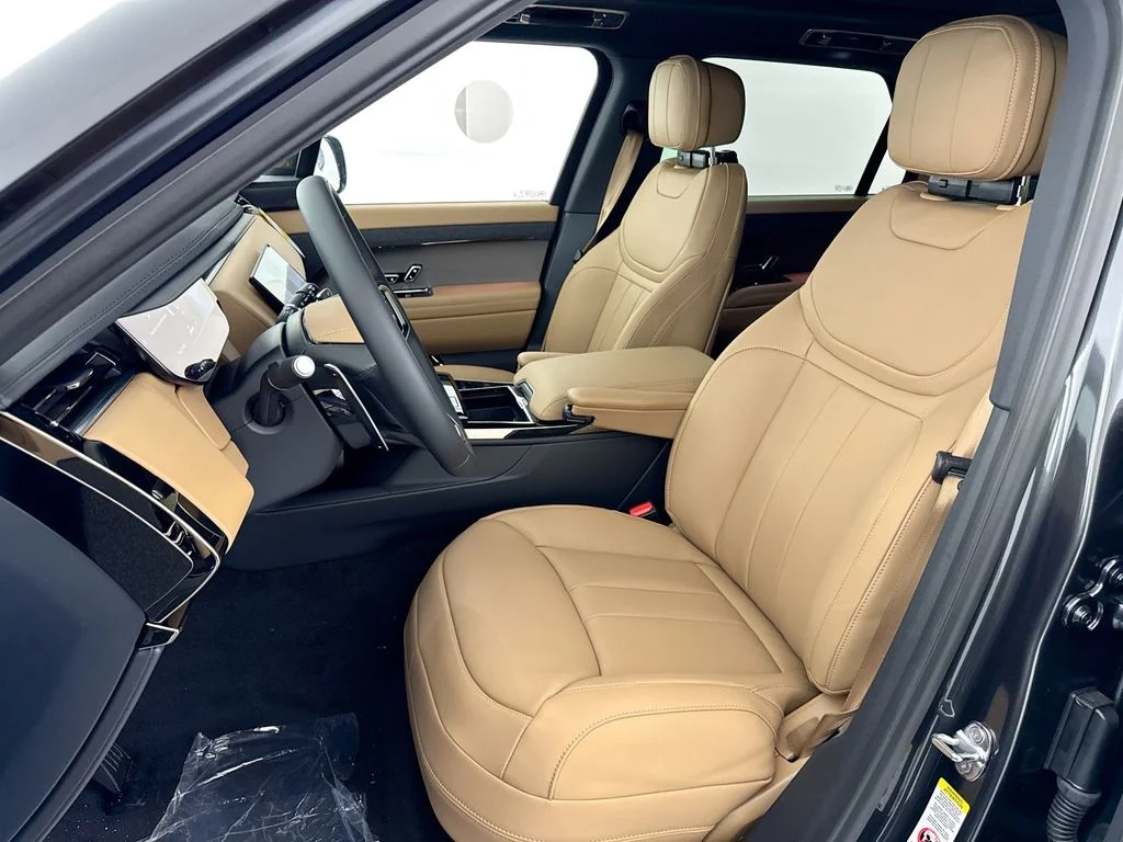 New 2026 Carpathian Grey Land Rover SE image 21