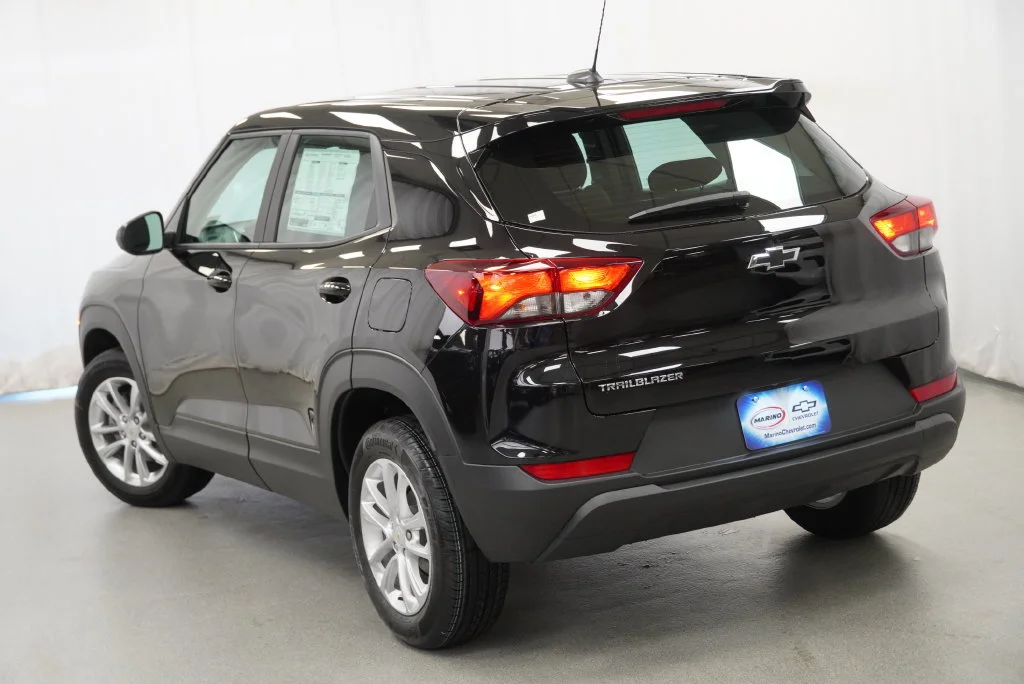 New 2026 Mosaic Black Metallic Chevrolet LS image 15