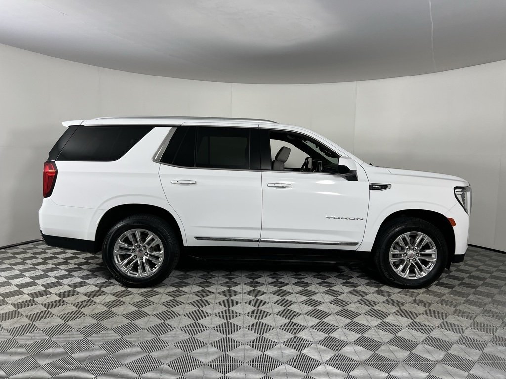 2023 Gmc Yukon SLT photo 2