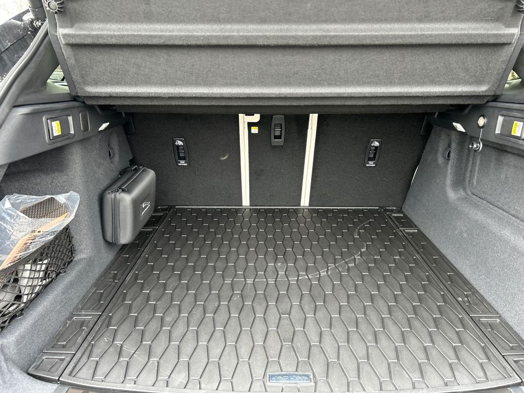 2026 Jaguar F-Pace R-Dynamic S - Photo 26