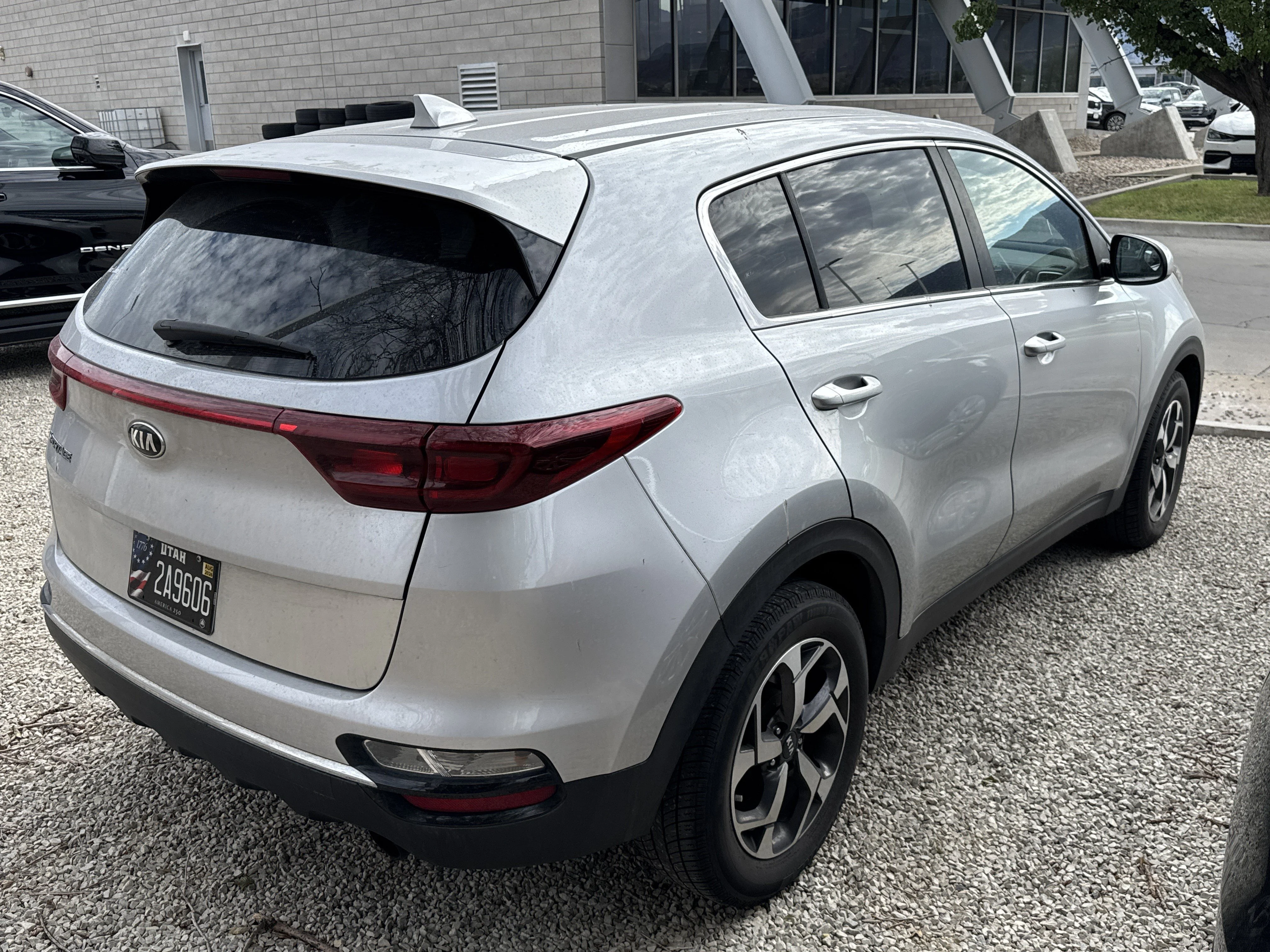 Used 2020 Sparkling Silver Kia LX image 3