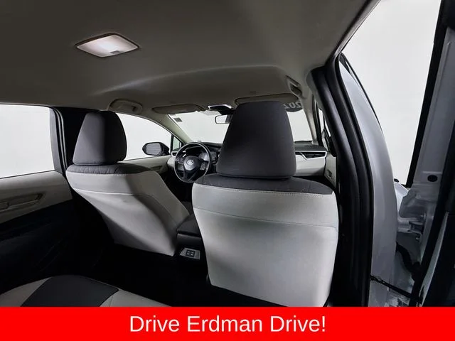 Used 2025 White Toyota LE image 28