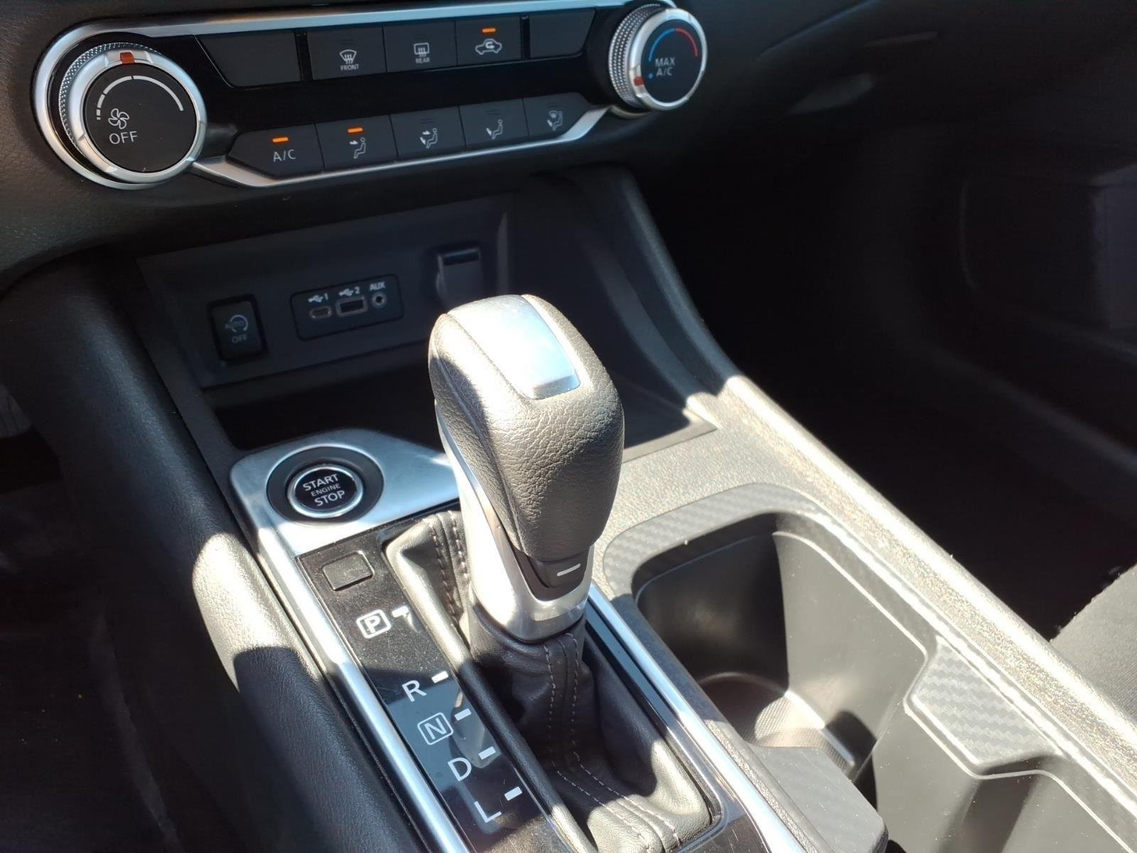 Used 2025 Super Black Nissan SV image 6