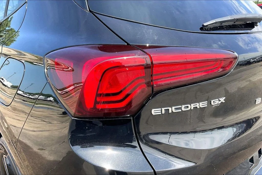 Used 2025 Ebony Twilight Metallic Buick Sport Touring image 20