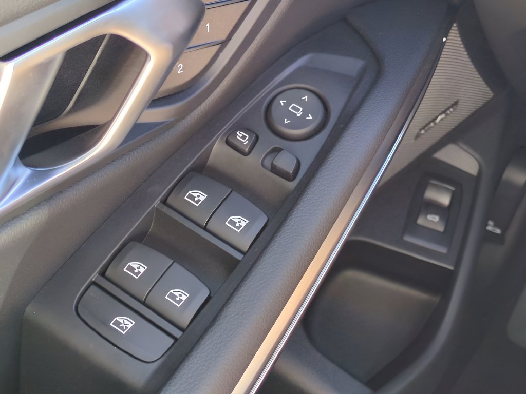 2026 BMW 3 Series 330i - Photo 20