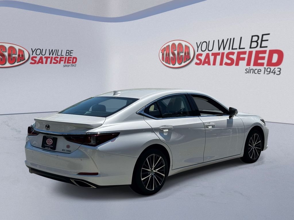 Used 2023 White Lexus 350 image 6