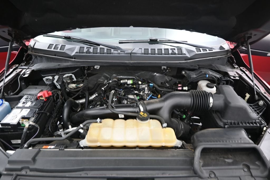 Used 2020 Red Ford XLT image 13