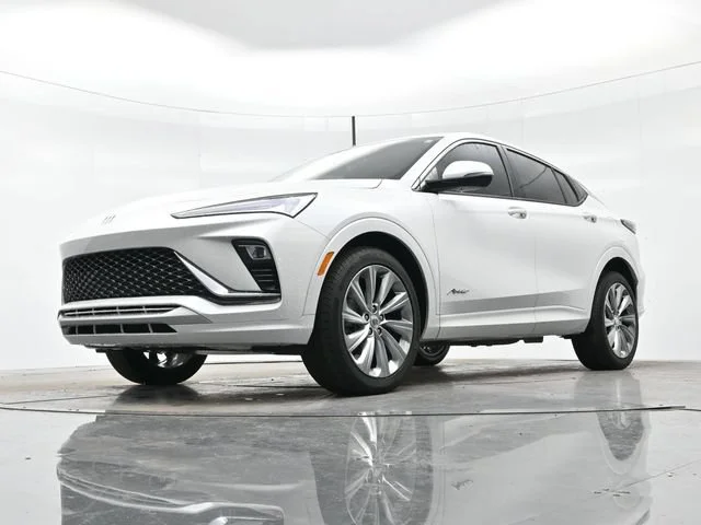 Used 2024 White Frost Tricoat Buick Avenir image 27