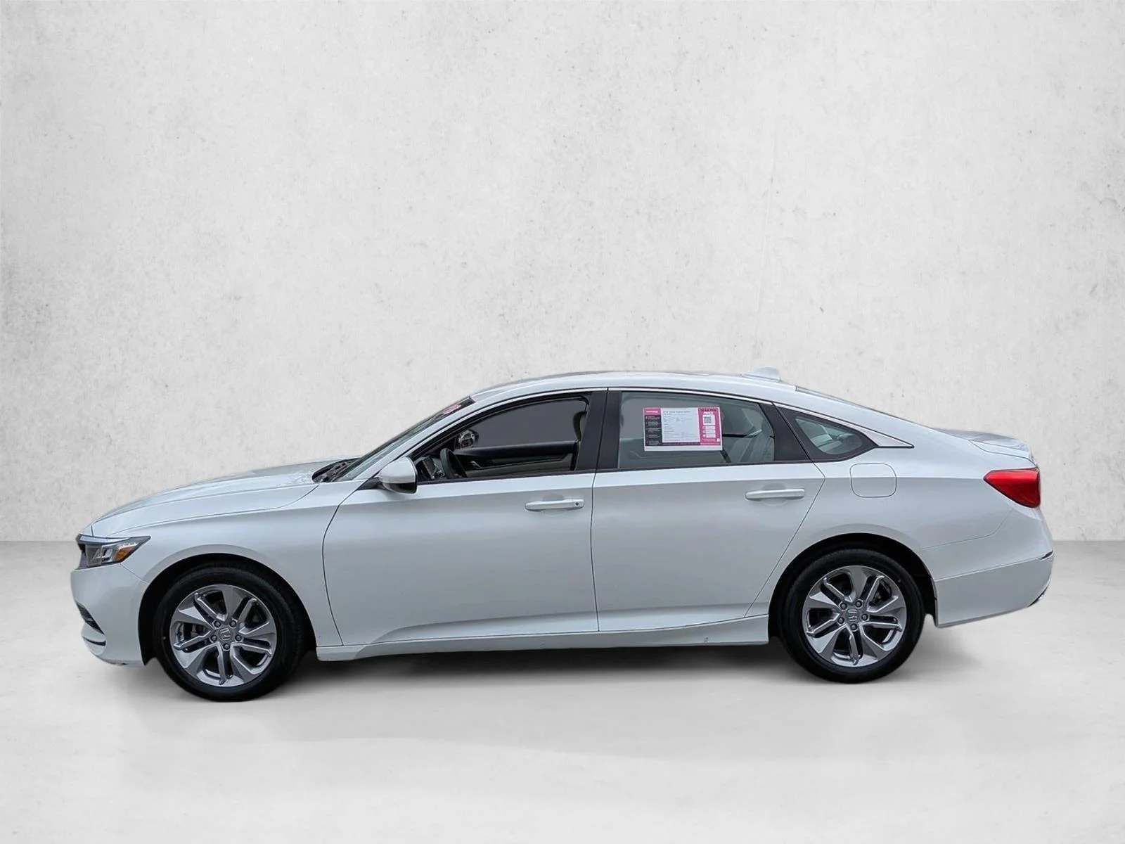 Used 2018 White Honda LX 1.5T image 9